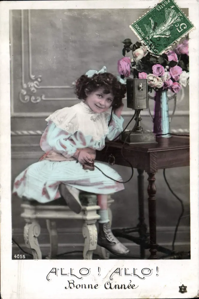 Kleine Mädchen am Telefon — 'ALLO ! ALLO ! Frohe Neujahr' — unbekannter Verlag, Nr. 4055 - Vorderseite