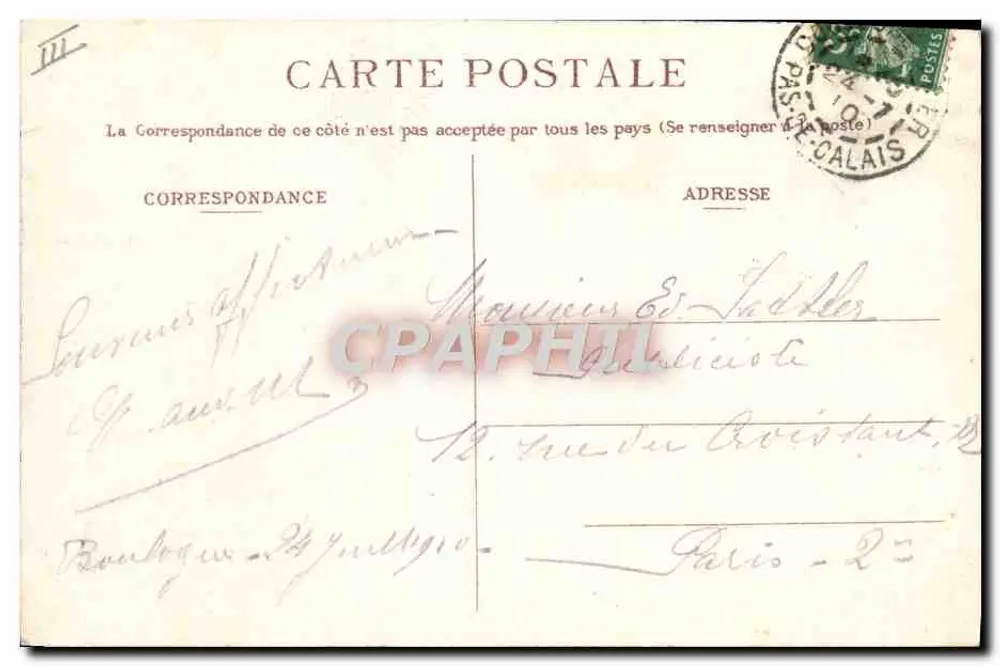 Boulogne-sur-Mer — Fischboote an den Dämmen — Verlag: U. 987 P - Rückseite