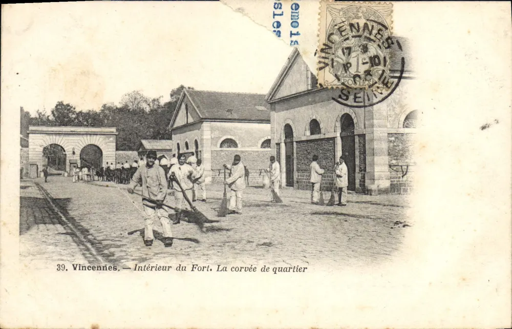 Vincennes — Innenansicht des Forts. Die Quartierarbeit — Verlag F. Pouyderat, Nr. 39 - Vorderseite