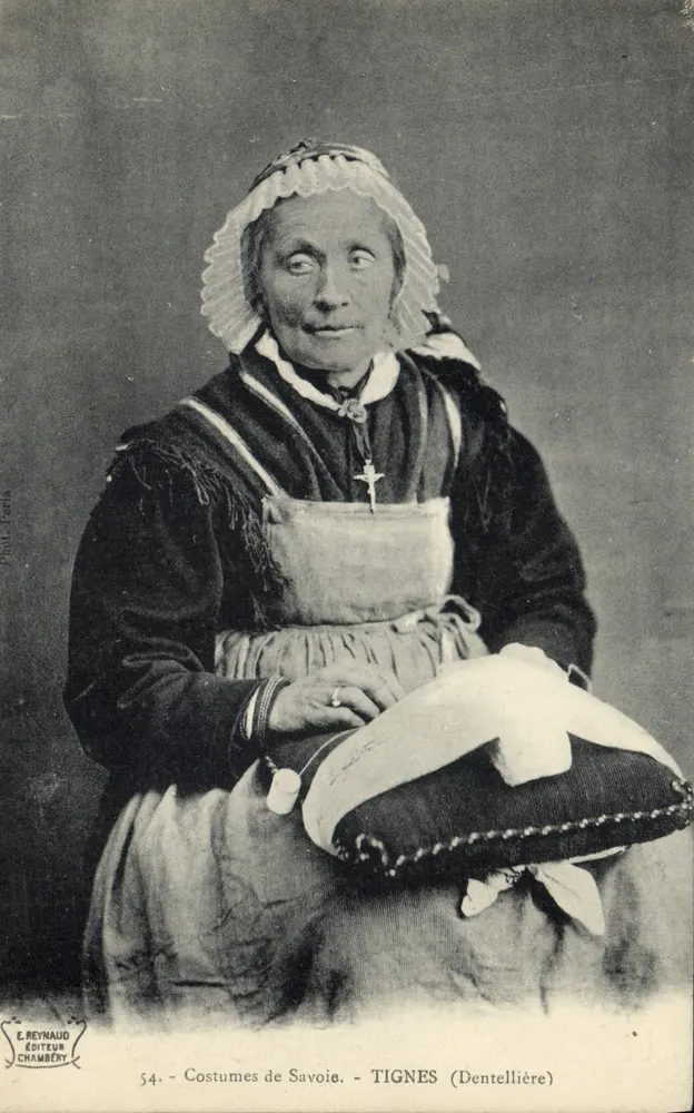 Tignes (Dentellière) — Savoyardische Kleidung — E. Reynaud, Chambéry, n°54 - Vorderseite