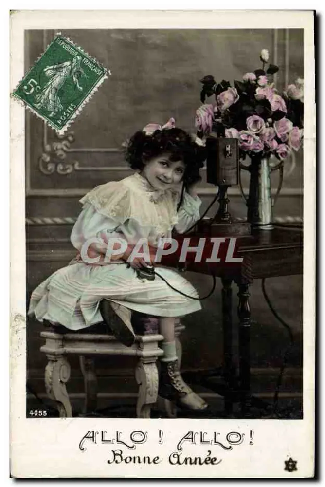 Mädchen, das am Telefon spielt — Weihnachtskarte — Verlag unbekannt, Nr. 4055 - Vorderseite