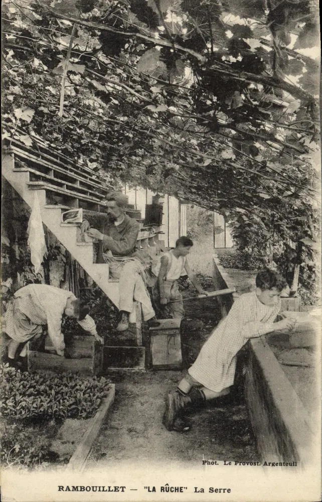 Rambouillet — "La Rûche" Die Gewächshaus — Phot. Le Provost. Argenteuil - Vorderseite
