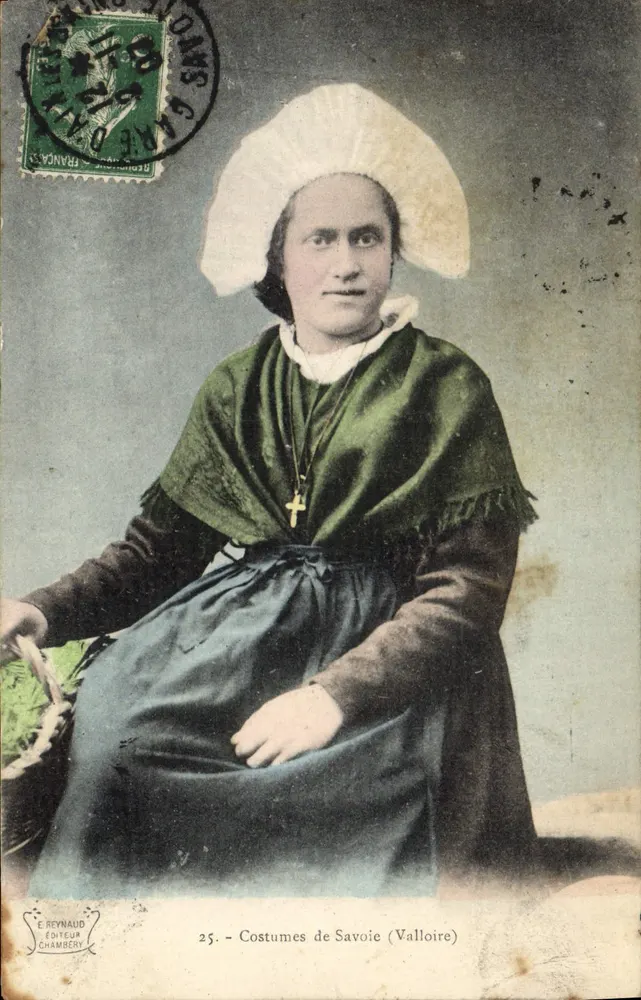 Mulher em traje savoês (Valloire) — E. Reynaud, Chambéry, n°25 - Frente