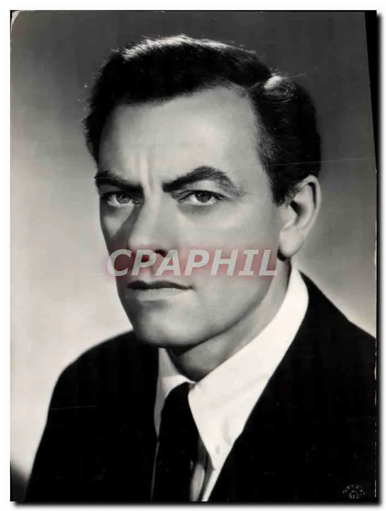 Retrato de ator — no filme «Ape Regina» — Bromofoto Milano, n° 1047 - Frente