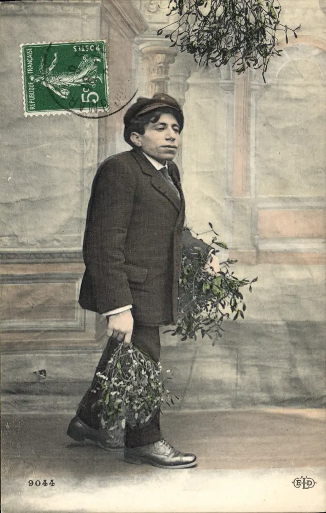 Jovem menino com guiné — Editor E.P.D. n° 9044 - Frente