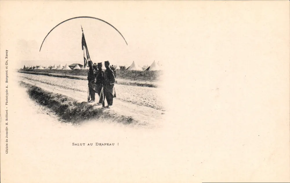 Saúdo à Bandeira! — Campo militar — Fotografias de Jumel H. Biltoni, Nancy - Frente