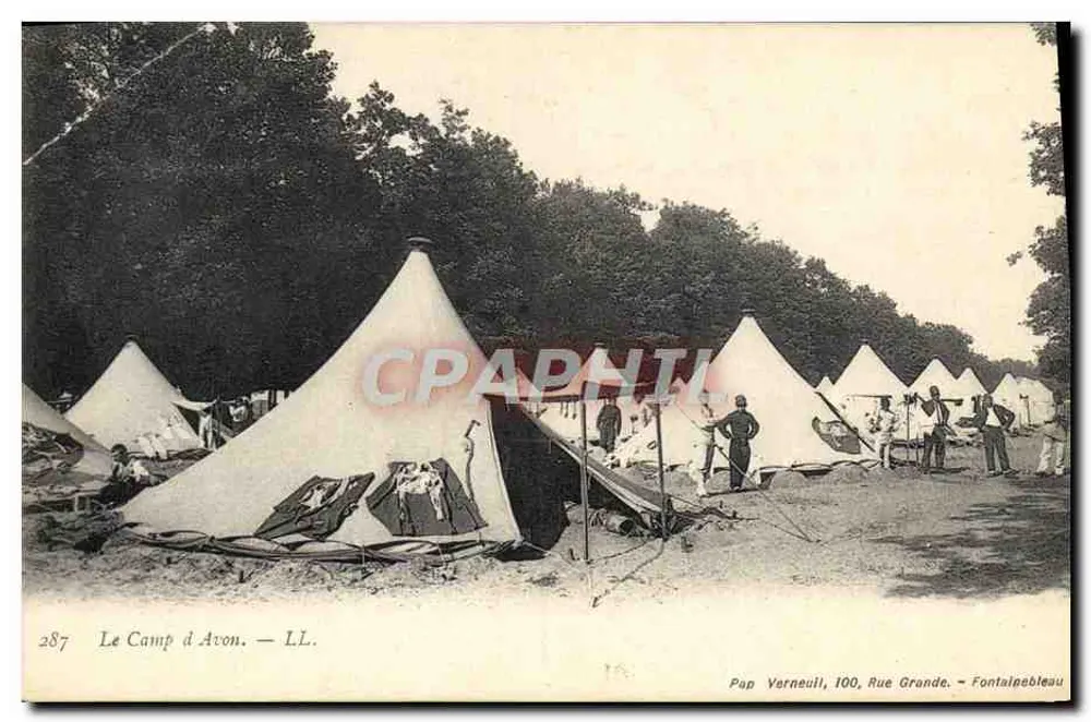 Le Camp d'Avon — Camp militaire avec tentes — Pap Verneuil, 100 Rue Grande - Fontainebleau - Awers
