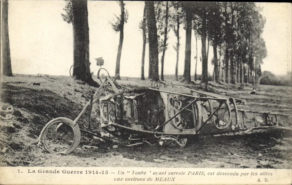 Abgeschossenes 'Taube'-Flugzeug — Der Große Krieg 1914-15 — in der Nähe von MEAUX — A.R. - Vorderseite