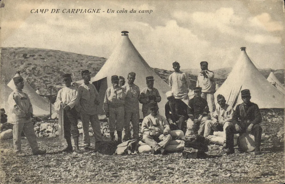 Camp de Carpiagne - Ein Eckbereich des Lagers — Verlag unbekannt, Seriennummer nicht sichtbar - Vorderseite