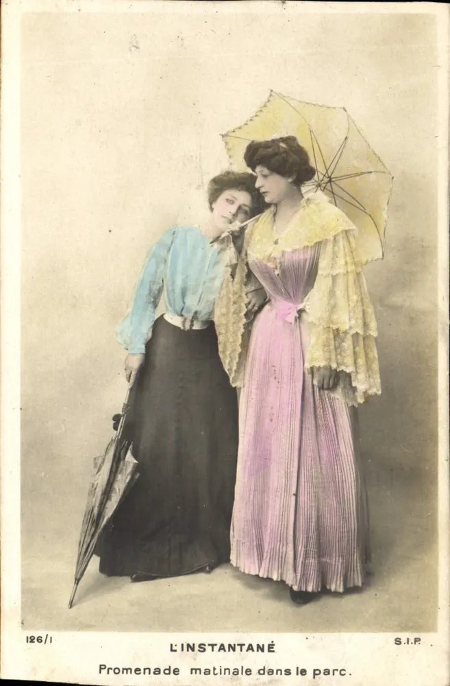 Zwei junge Frauen — Morgenpromenade im Park — L'INSTANTANÉ, n°126/1 - Vorderseite