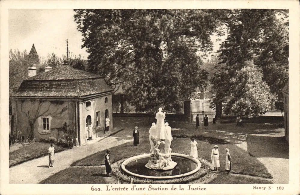 Entrada de uma Estação da Justiça — Nancy N° 183 - Frente