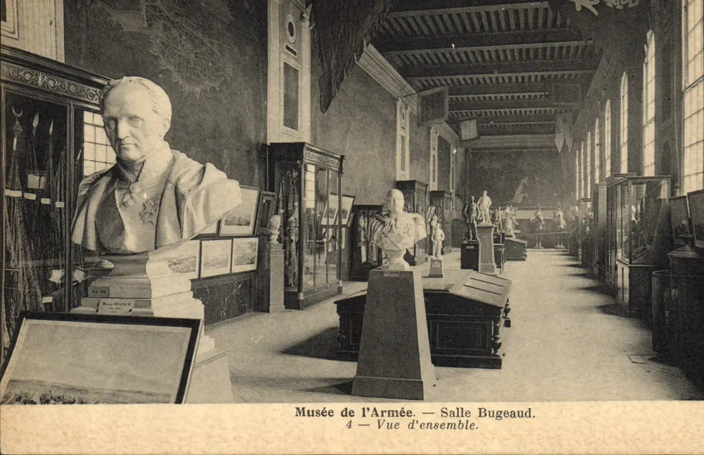 Militärmuseum — Saal Bugeaud — Gesamtansicht — Nr. 4 - Vorderseite