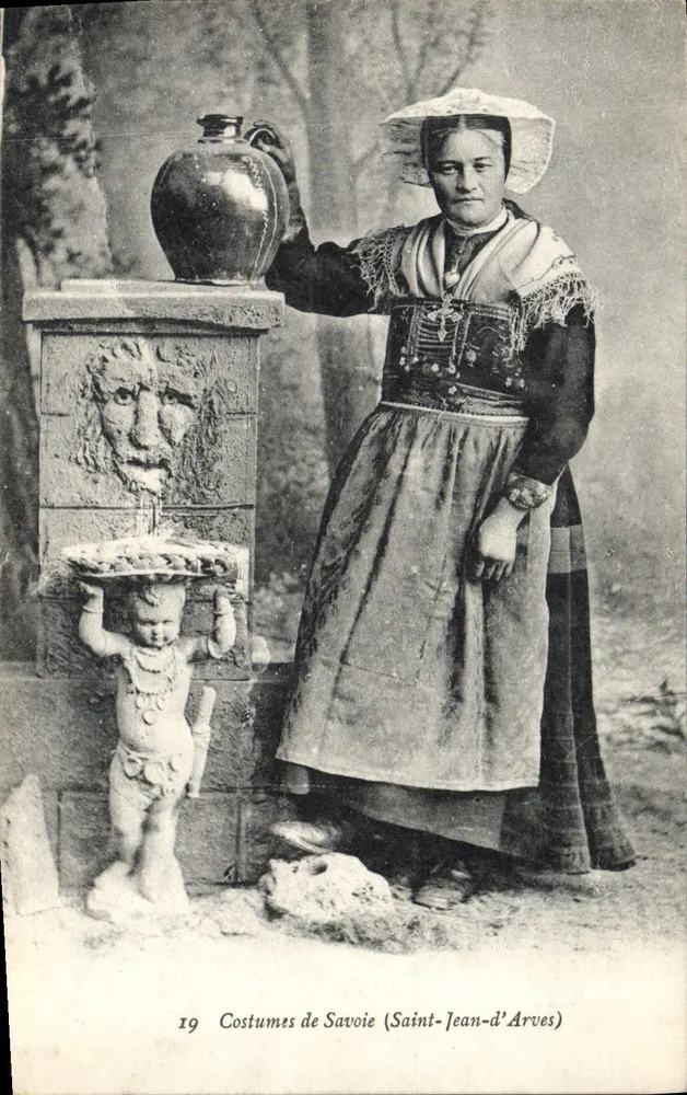Trajes de Savóia — Saint-Jean-d'Arves — E. Reynaud, Chambéry, n°19 - Frente