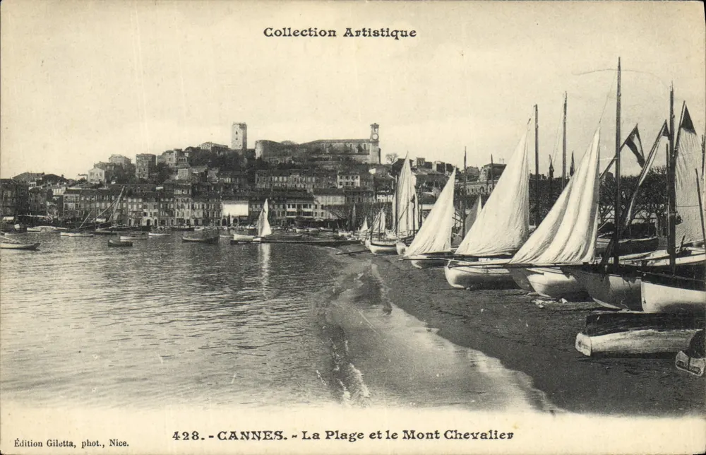CANNES - Die Strände und der Mont Chevalier — Künstlerische Sammlung, Nr. 428, Edition Gilettà, Nice - Vorderseite