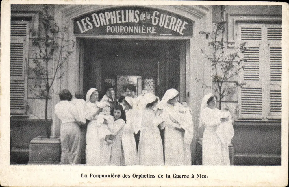 Die Kriegsorphanen — Kindergarten in Nice - Vorderseite