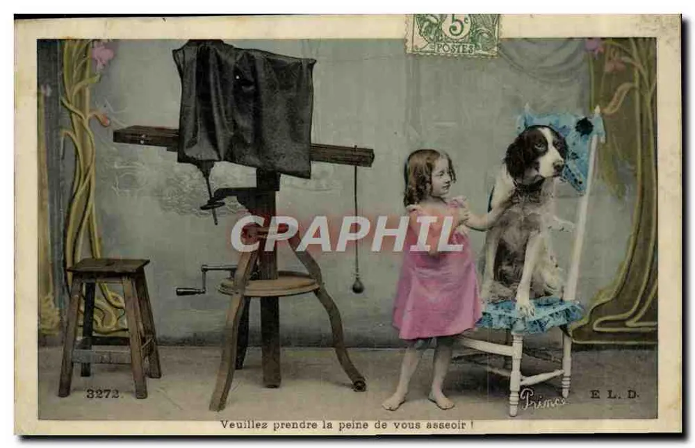 Kleine Mädchen und Hund — Frisierszene — E.L.D. Prince, n° 3272 - Vorderseite