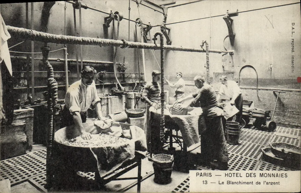PARIS — HOTEL DES MONNAIES — Das Geldwäschen - Vorderseite