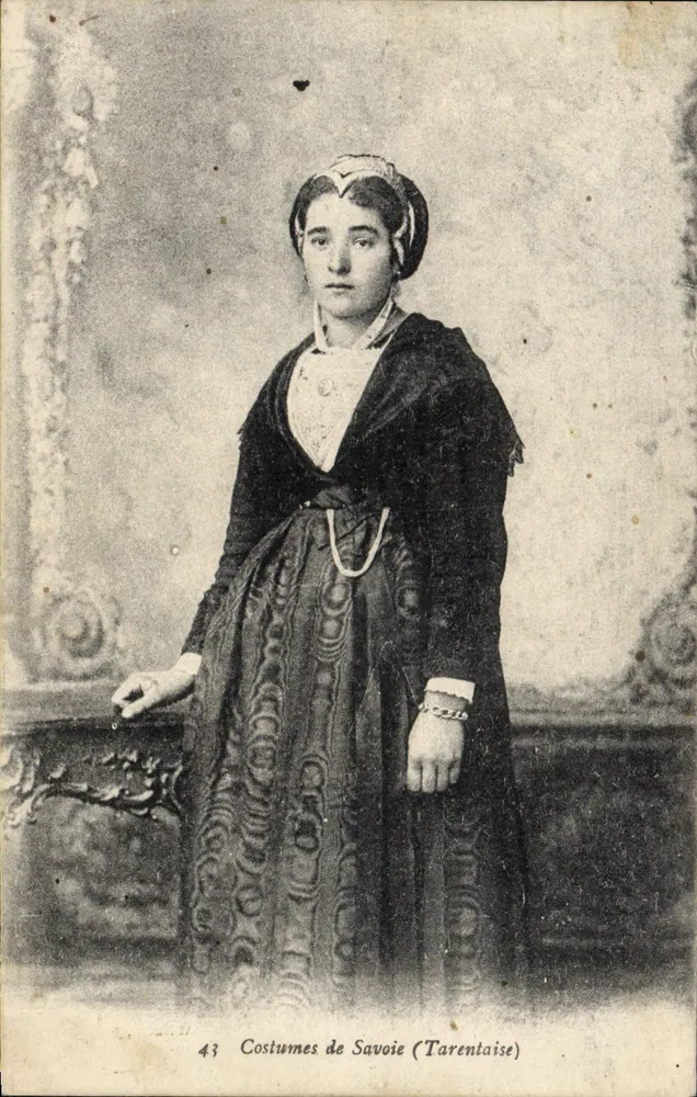 Trajes de Savoia (Tarentaise) — 43 — E. Reynaud, Imp. Edit. Chambéry - Frente
