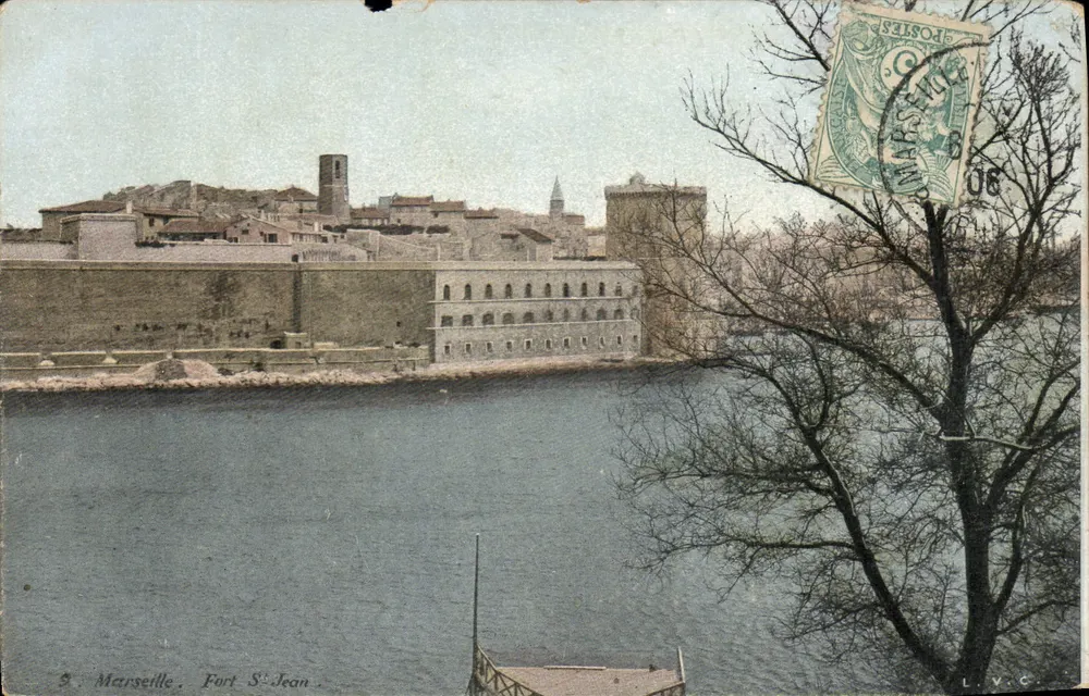 Marselha. Forte Saint-Jean — vista do porto — editor L.V.C. - Frente