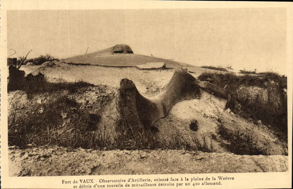 Fort von VAUX — Artilleriebeobachtungsposten und Trümmer einer zerstörten Maschinengewehrturm — Verdun Editions - Vorderseite