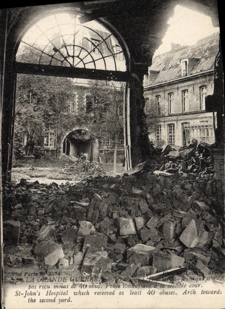 St-John's Hospital — Aras — Schäden durch den Ersten Weltkrieg — Visé Paris N° 2574 - Vorderseite