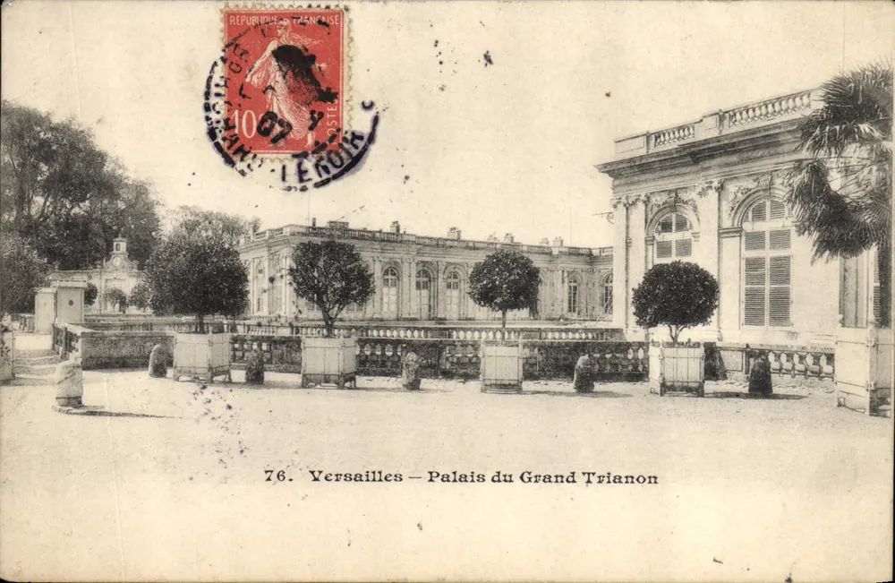 Versailles — Palácio do Grande Trianon — editor anônimo, n° 76 - Frente