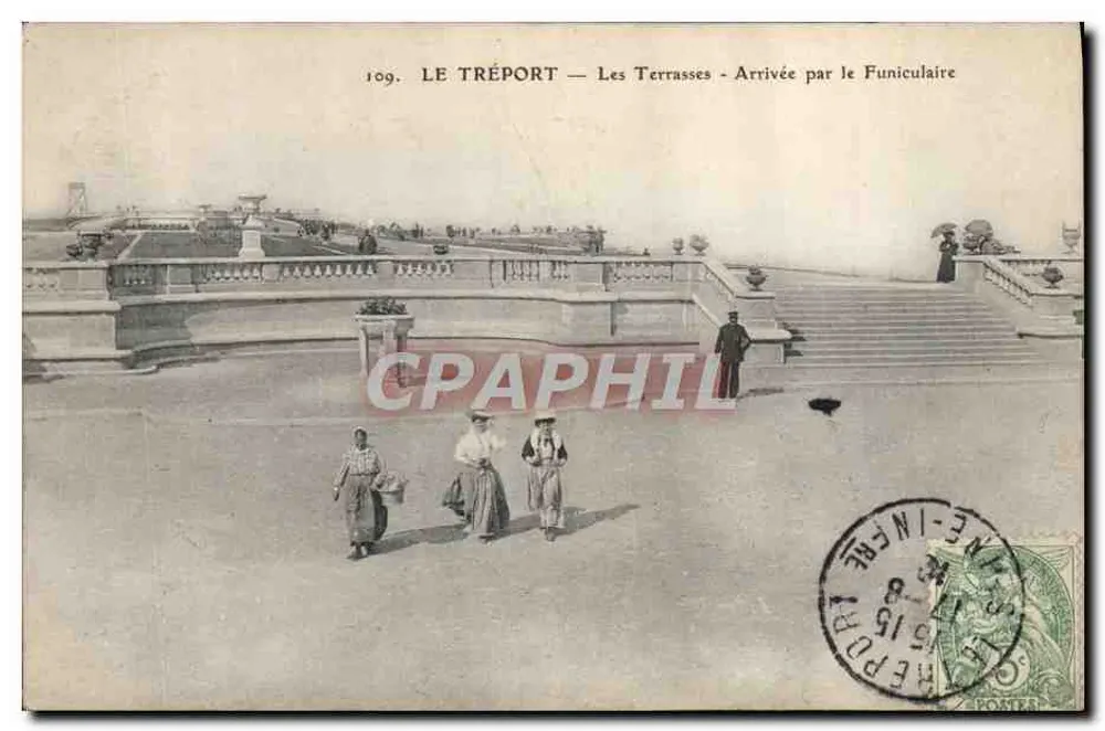 Le Tréport — Les Terrasses — Chegada pelo Funicular - Frente