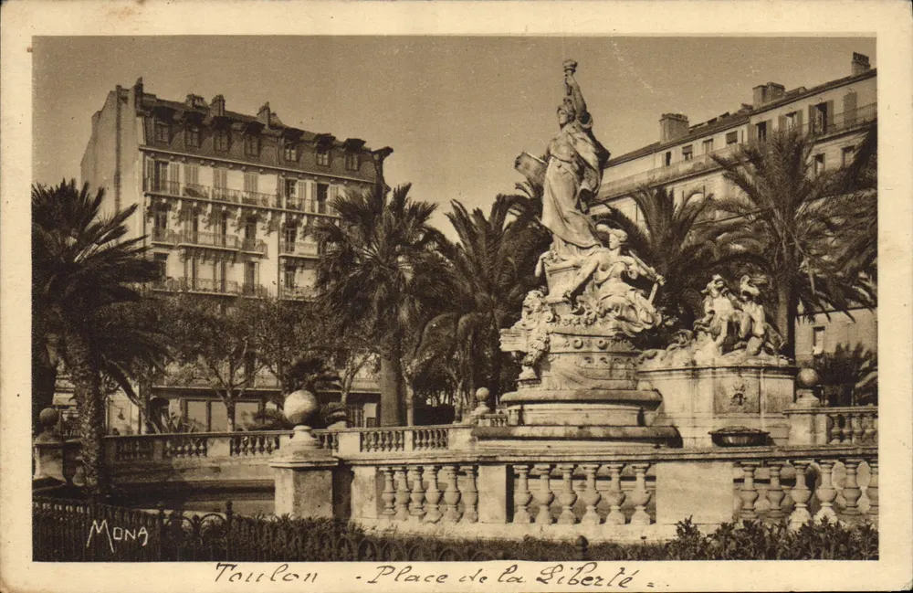 Toulon — Praça da Liberdade — Monumento da Federação, André Allar, escultor - Frente