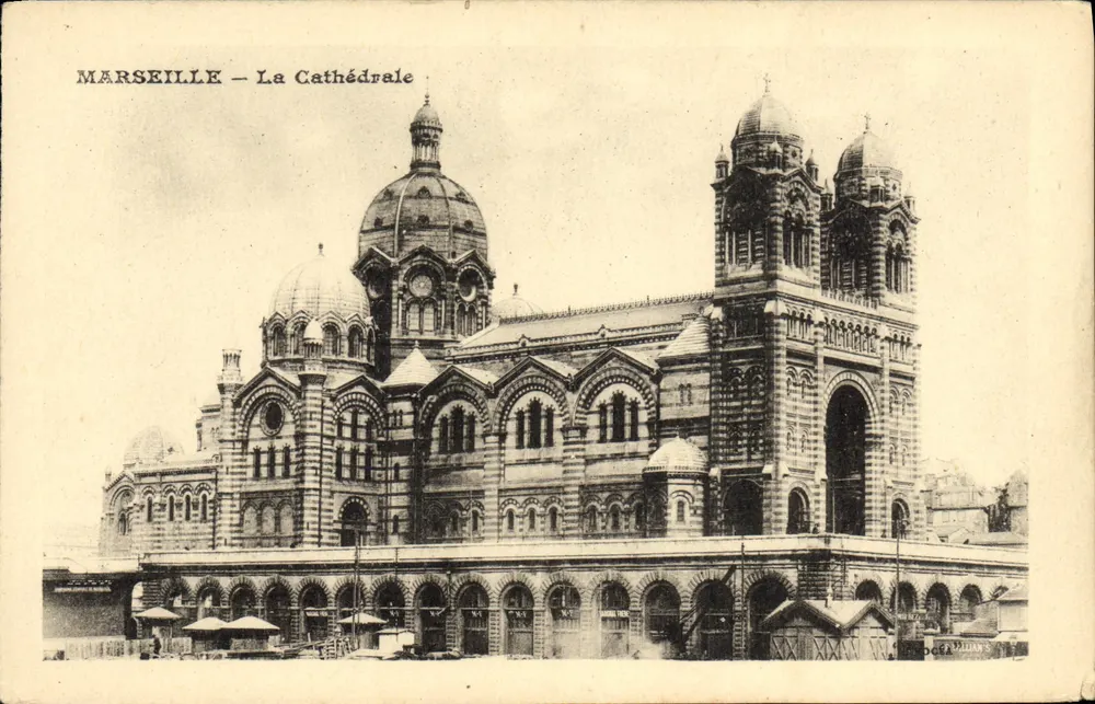 Marselha — A Catedral — Editor: Marseillaise - Frente