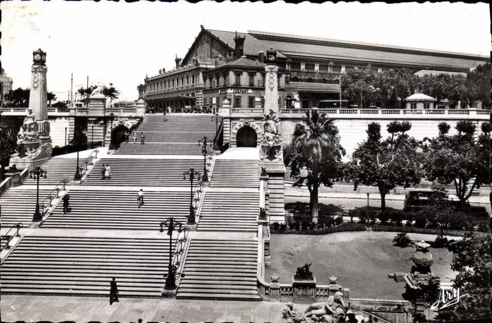 Escalera monumental de la estación Saint-Charles — Marsella — Sociedad de Edición Tardy - Anverso