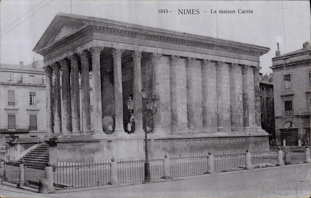 Nîmes — A Casa Quadrada — Bernard, Impr.-Edit Nîmes - Frente