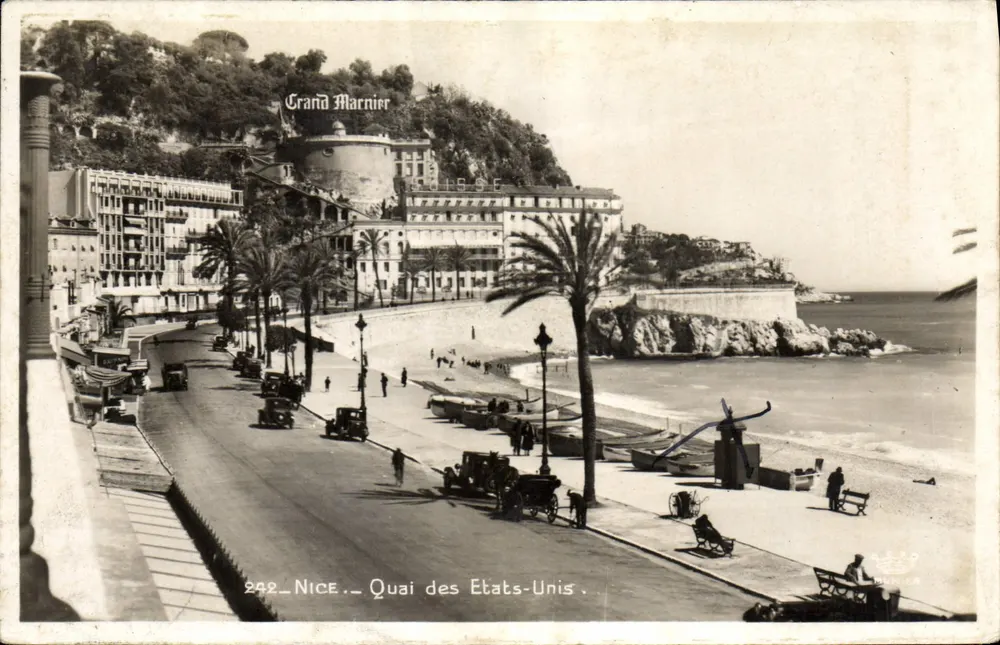 Nice - Calçada dos Estados Unidos — Grand Hôtel Marignier — Editor: L. Voyek - Frente