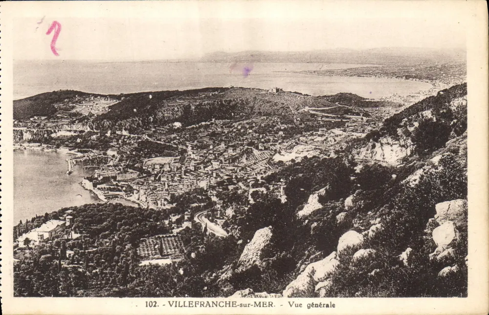 Villefranche-sur-Mer — Vista geral — Edição « A Coruja » Grimaldi, Mônaco - Frente