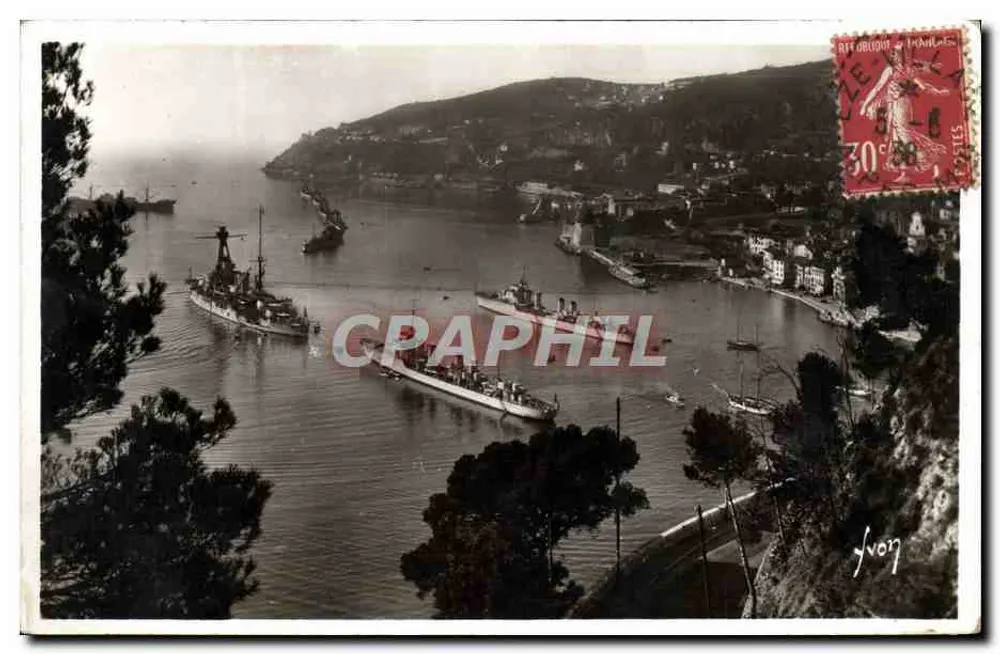 Villefranche (Alpes-Maritimes) — Die französische Flotte im Hafen — Éditions d'Art 'YACON', Paris - Vorderseite