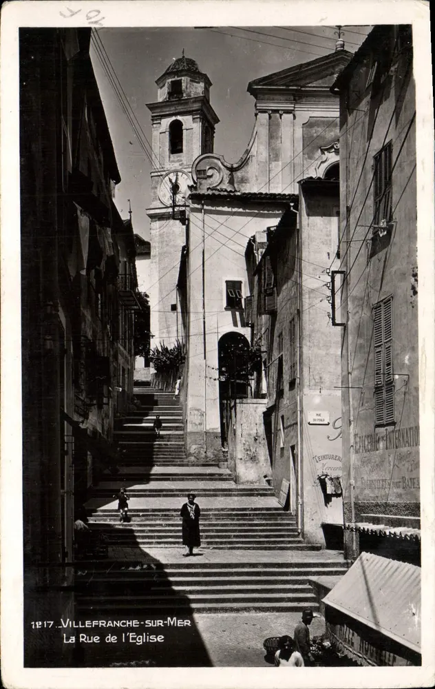 Villefranche-sur-Mer — Die Kirchstraße — Unbekannter Verlag, Nr. 1817 - Vorderseite