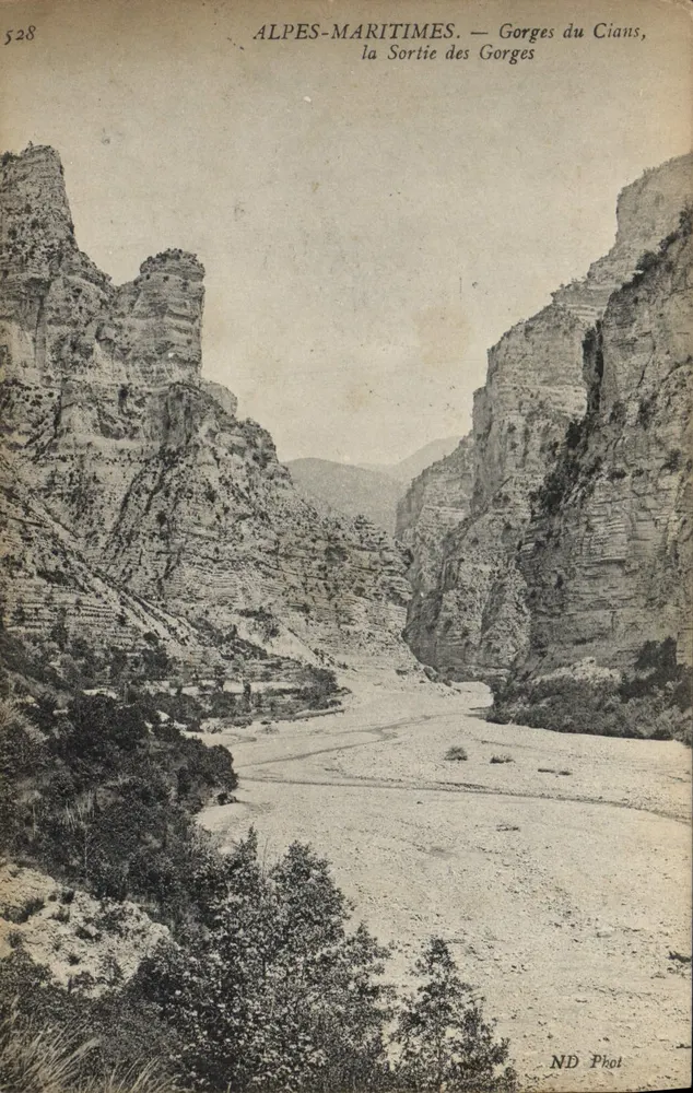 ALPES-MARITIMES — Gorges du Cians, die Ausfahrt der Gorges — ND Phot - Vorderseite