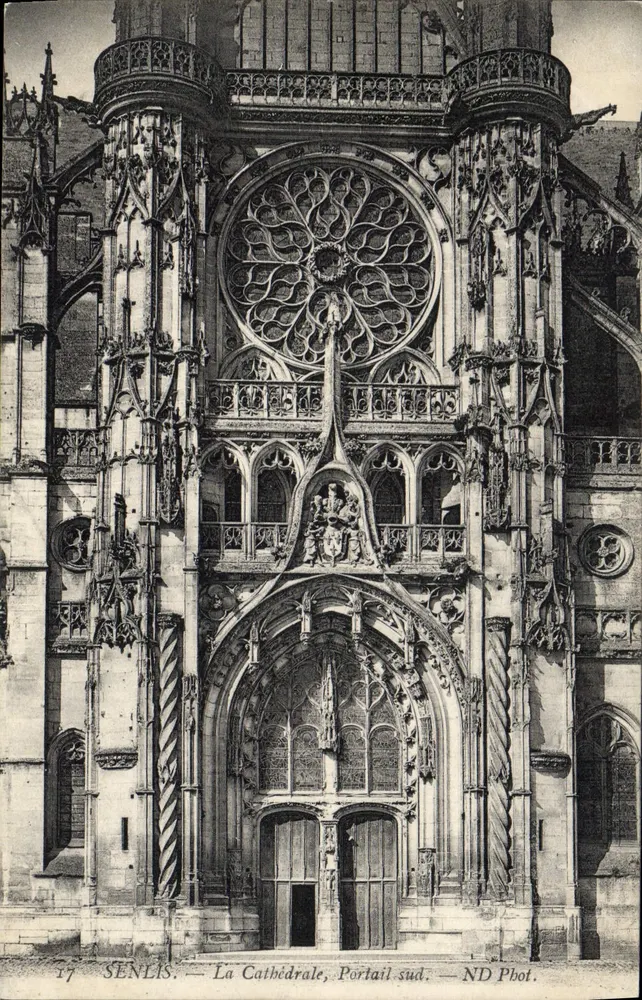 SÉNÉLIS — A Catedral, Portal sul — ND Phot. - Frente