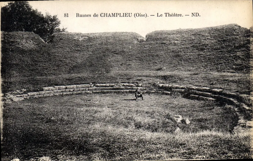 Ruínas de CHAMPLIEU (Oise) — O Teatro — ND. - Frente