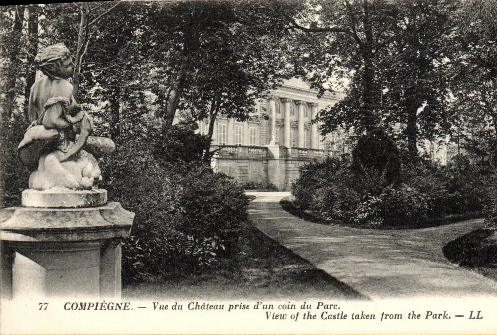 Compiègne — Ansicht des Schlosses aus einer Ecke des Parks — LL, n°77 - Vorderseite
