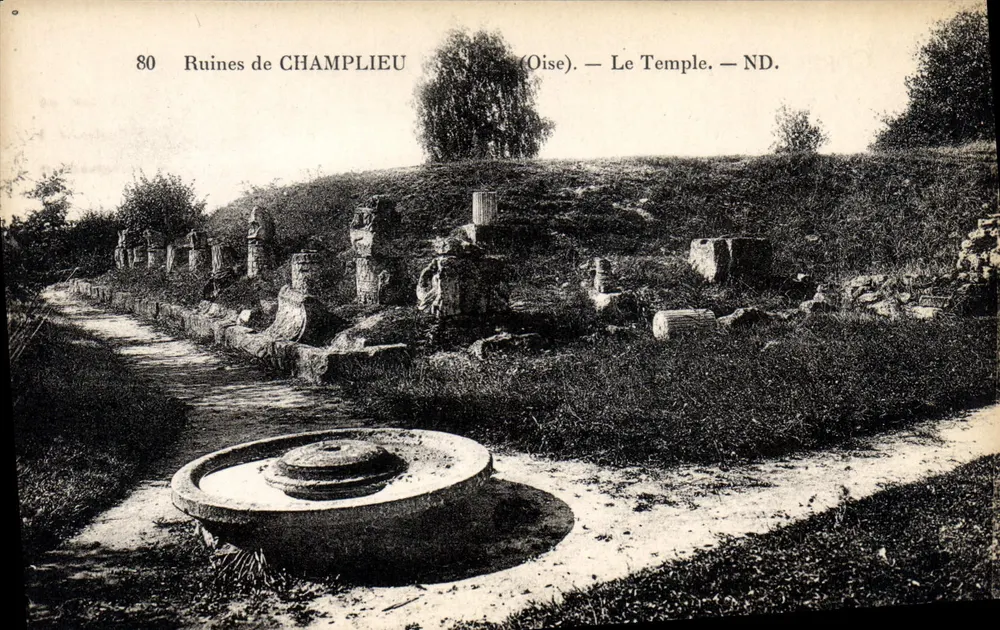 Ruínas de CHAMPLIEU — O Templo — (Oise). — ND. - Frente