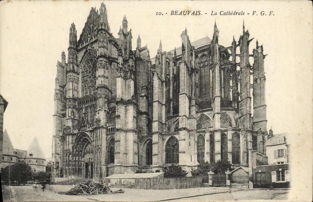 Beauvais - A Catedral — V.G.F. n°10 - Frente