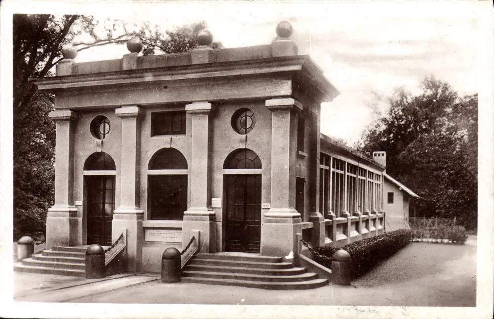 Floresta de Compiègne — Pavilhão da Renderição — Edição da Renderição - Frente