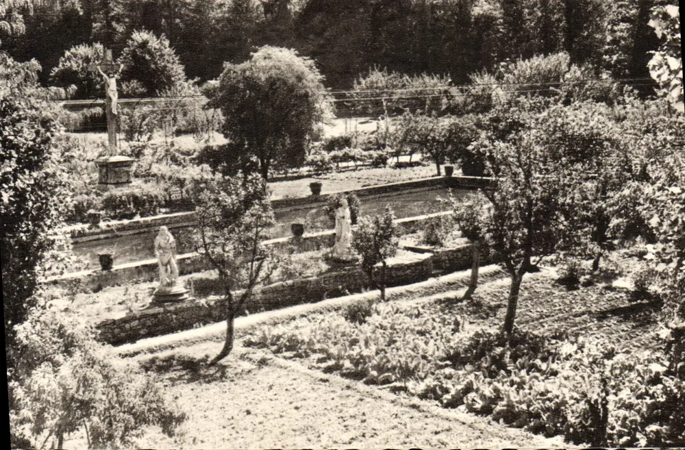 Casa de Repouso de Montolicu (Aude) — Puy-de-Dôme — editor não visível - Frente