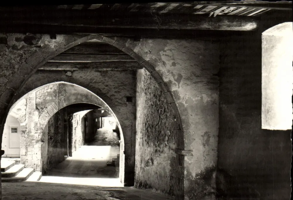 Villefranche-sur-Mer — Rue Obscure — Photographie de Milo André Leconte - Vorderseite
