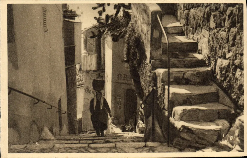Eze — Uma velha rua do vilarejo — Les Éditions d'Art WON, Paris - Frente