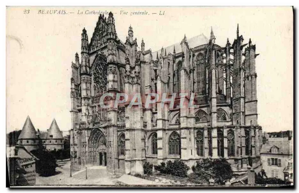 Beauvais — A Catedral — Vista geral — Li - Frente