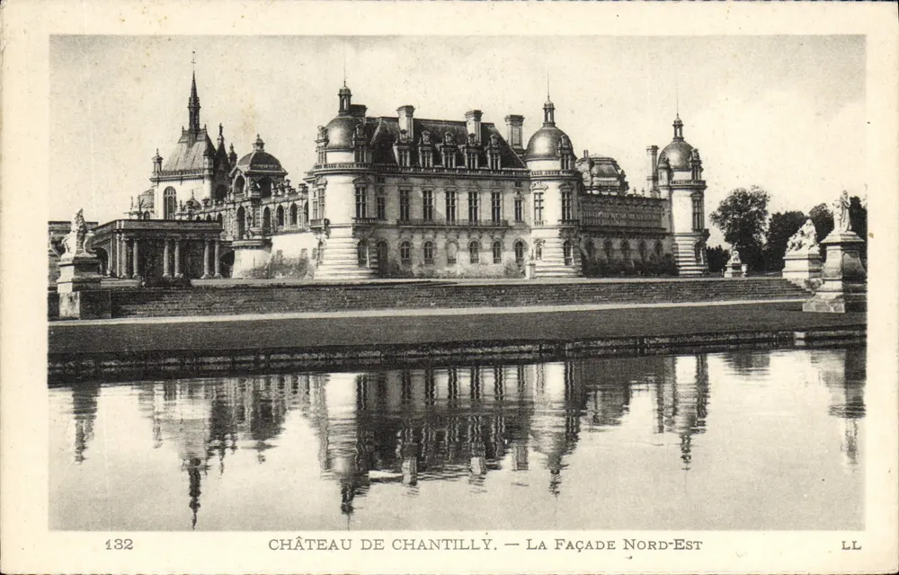 Castillo de Chantilly — Fachada nordeste — LL, n° 132 - Anverso