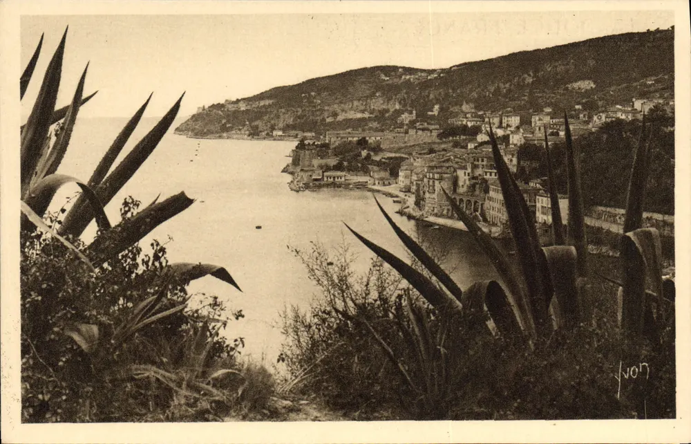 Villefranche-sur-Mer — Ansicht der Corniche — Éditions d'Art YVON - Vorderseite