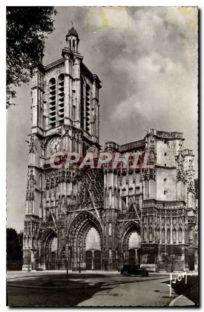Troyes — Catedral de São Pedro e São Paulo (1208-1640) — Les Editions d'Art Interdite, Paris - Frente