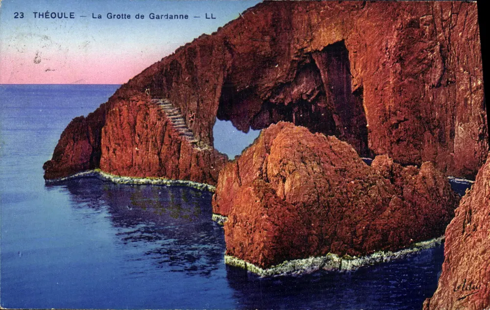 Théoule — A Gruta de Gardanne — LL - Frente